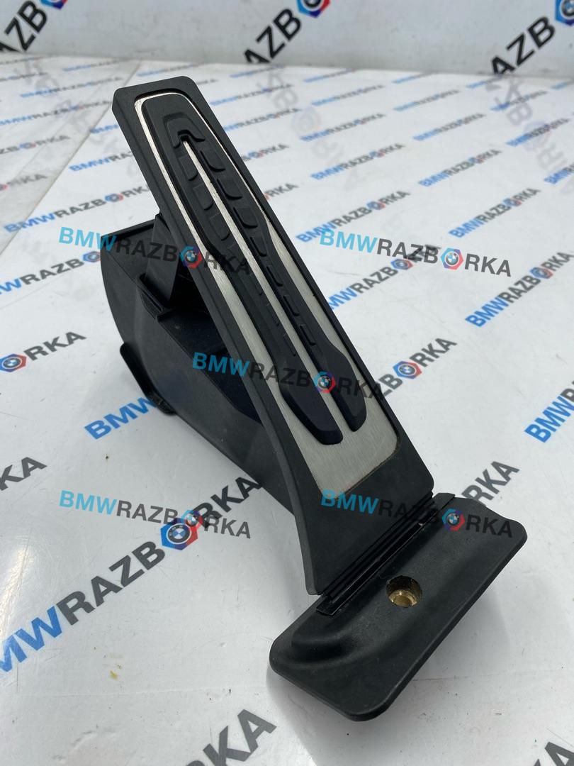 педаль BMW X2 U10 2025, 2.0 л., бензин, АКПП, белый, внедорожник 5 дв., передний привод, правый руль, 6889824