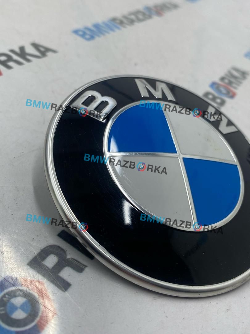 эмблема BMW X2 U10 2025, 2.0 л., бензин, АКПП, белый, внедорожник 5 дв., передний привод, правый руль, 8132375, 7376339