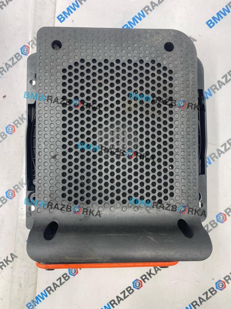 сабвуфер BMW X2 U10 2025, 2.0 л., бензин, АКПП, белый, внедорожник 5 дв., передний привод, правый руль, 65135B4E645, 5B4E645