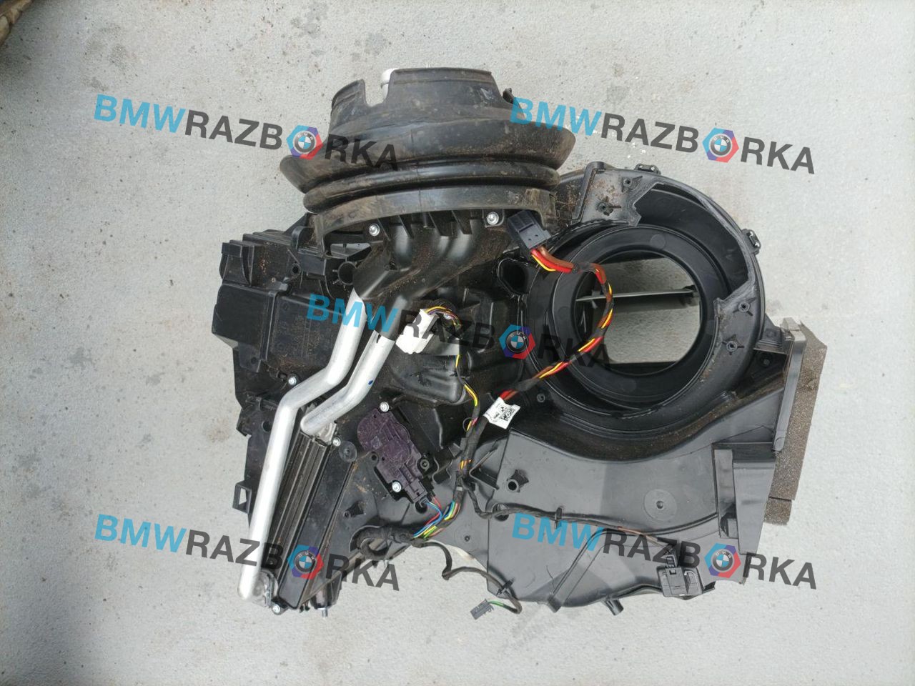 отопитель в сборе (печка) BMW X2 U10 2025, 2.0 л., бензин, АКПП, белый, внедорожник 5 дв., передний привод, правый руль