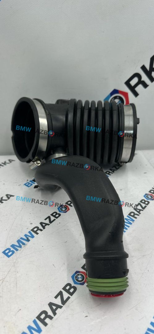 патрубок воздушного фильтра BMW X5 G05 [рестайлинг] G05 2024, 3.0 л., B57 D30 B, дизель, АКПП, a96, внедорожник 5 дв., полный привод, 1300452