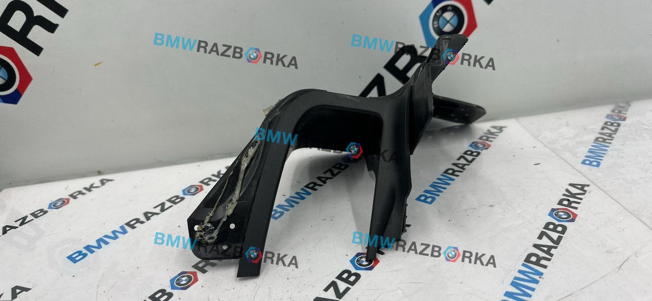 накладка на петлю багажника левая BMW X4 M F98 2021, 3.0 л., S58B30A, бензин, АКПП, donington grau (c28), внедорожник 5 дв., полный привод