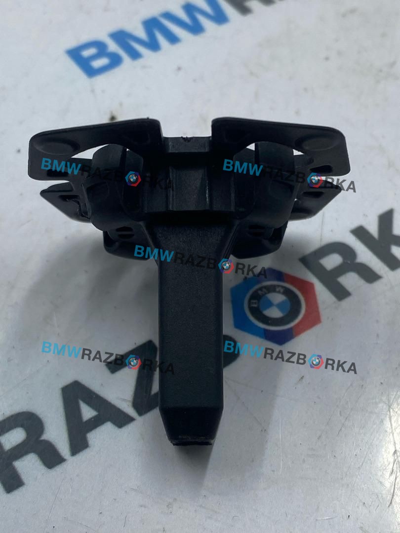 кронштейн радиатора BMW X7 G07 [рестайлинг] G07 2023, 3.0 л., B58B30P, бензин, АКПП, 475, внедорожник 5 дв., полный привод, 8482944, 17118482944