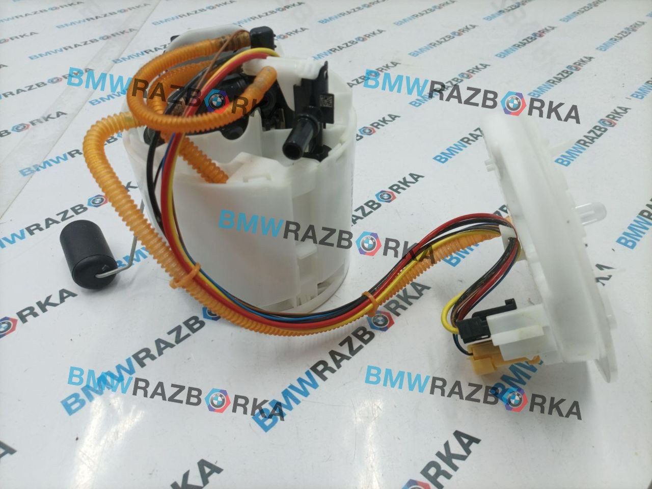 колба в бак BMW X7 G07 [рестайлинг] G07 2023, 3.0 л., B58B30P, бензин, АКПП, 475, внедорожник 5 дв., полный привод, 7401428, 9468618