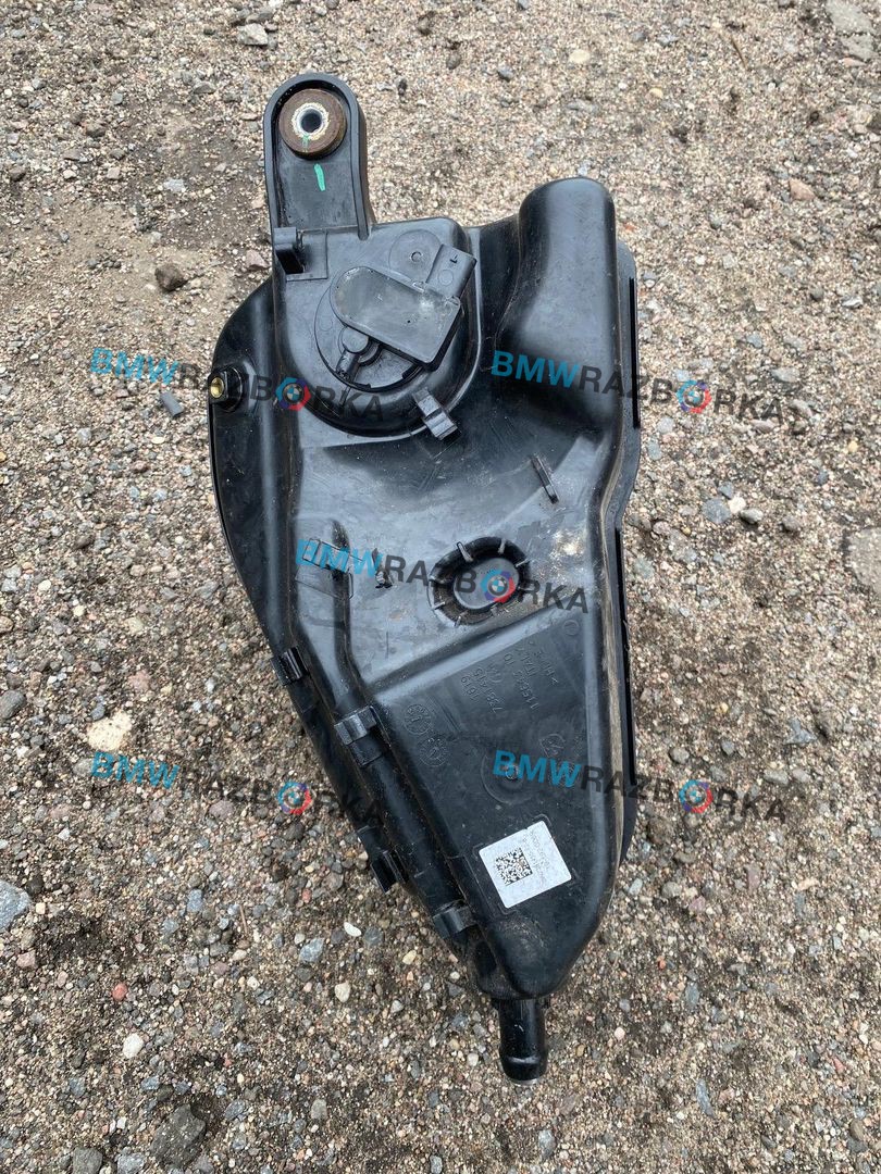 бак AdBlue (мочевины) BMW 5 серия G30/G31 G30 2019, 2.0 л., B47 D20 B, дизель, АКПП, c2y, седан, задний привод, 7381415