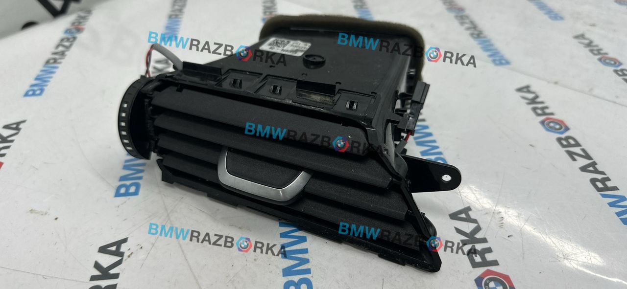 дефлектор обдува салона BMW 5 серия G30/G31 G30 2019, 2.0 л., B47 D20 B, дизель, АКПП, c2y, седан, задний привод, 9330896