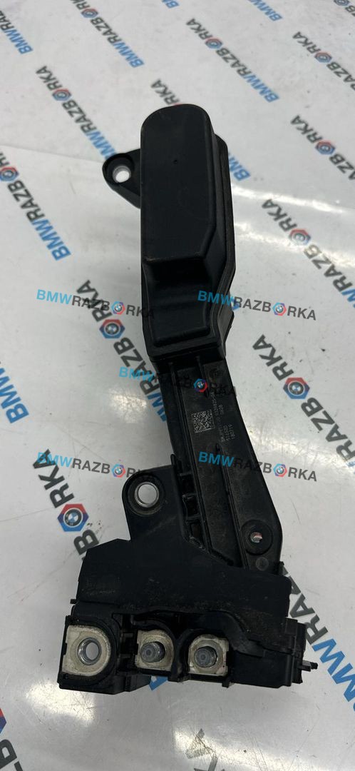распределитель тока BMW 5 серия G30/G31 G30 2019, 2.0 л., B47 D20 B, дизель, АКПП, c2y, седан, задний привод, 9339825