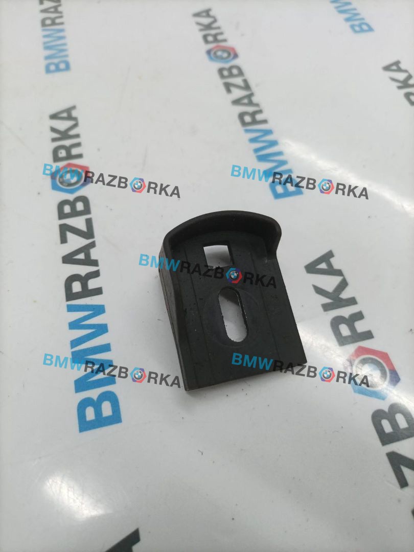 крепление бампера BMW 5 серия G30/G31 G30 2019, 2.0 л., B47 D20 B, дизель, АКПП, c2y, седан, задний привод, 51117357203, 7357203
