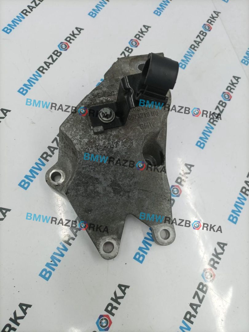 кронштейн двигателя BMW 5 серия G30/G31 G30 2017, 2.0 л., B47 D20 B, дизель, АКПП, a90, седан, задний привод, правый руль, 6864593, 6861563