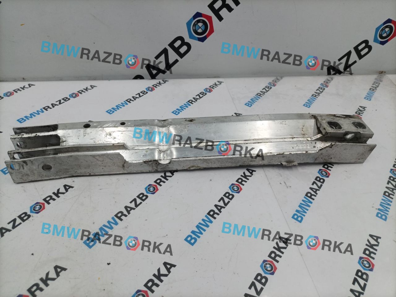 кронштейн радиатора BMW X2 U10 2025, 2.0 л., бензин, АКПП, белый, внедорожник 5 дв., передний привод, правый руль, 8737236, 511110031