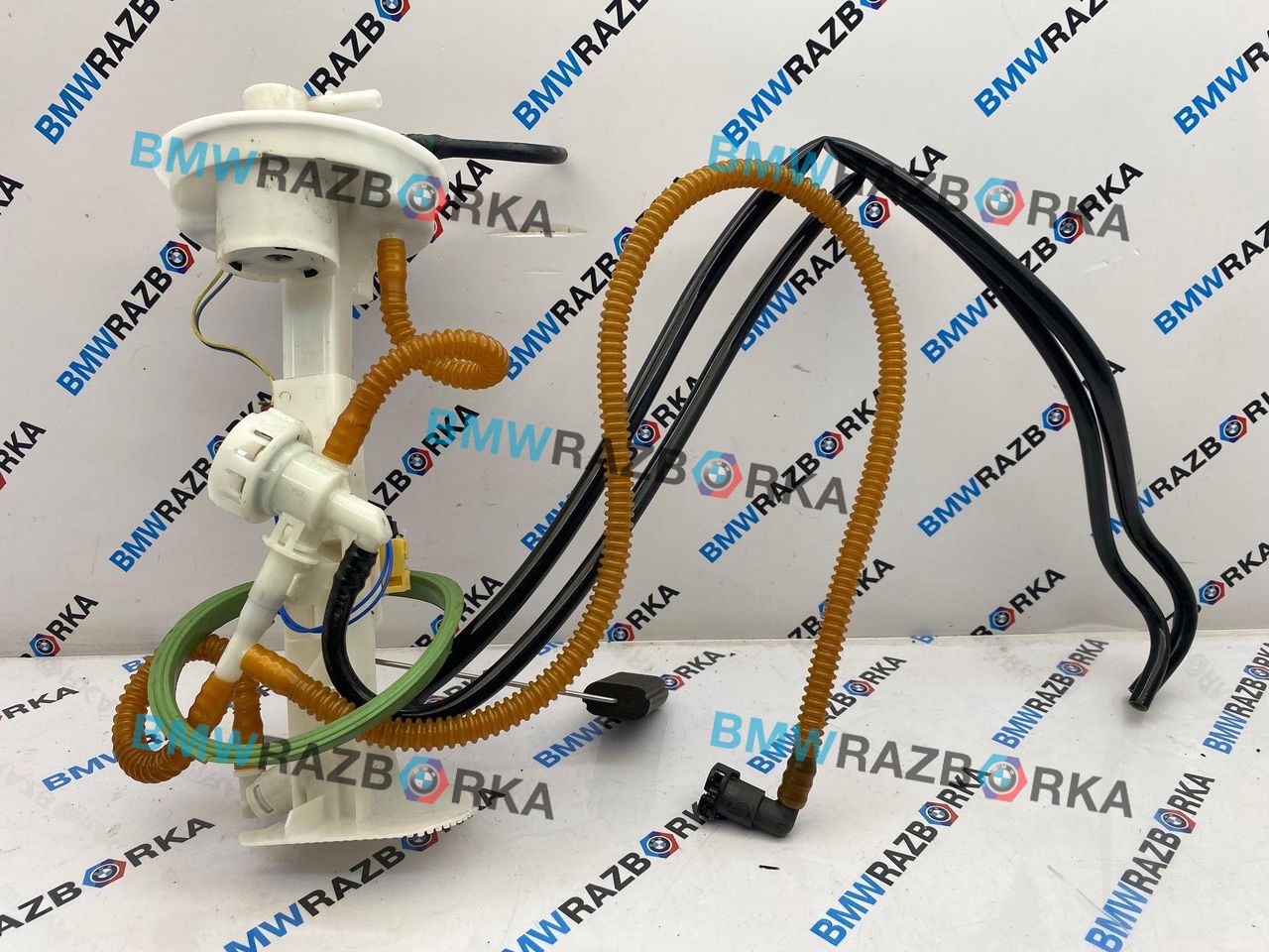 колба в бак BMW X5 F15 2016, 2.0 л., N20 B20 A, бензин, АКПП, внедорожник 5 дв., полный привод, 7366123