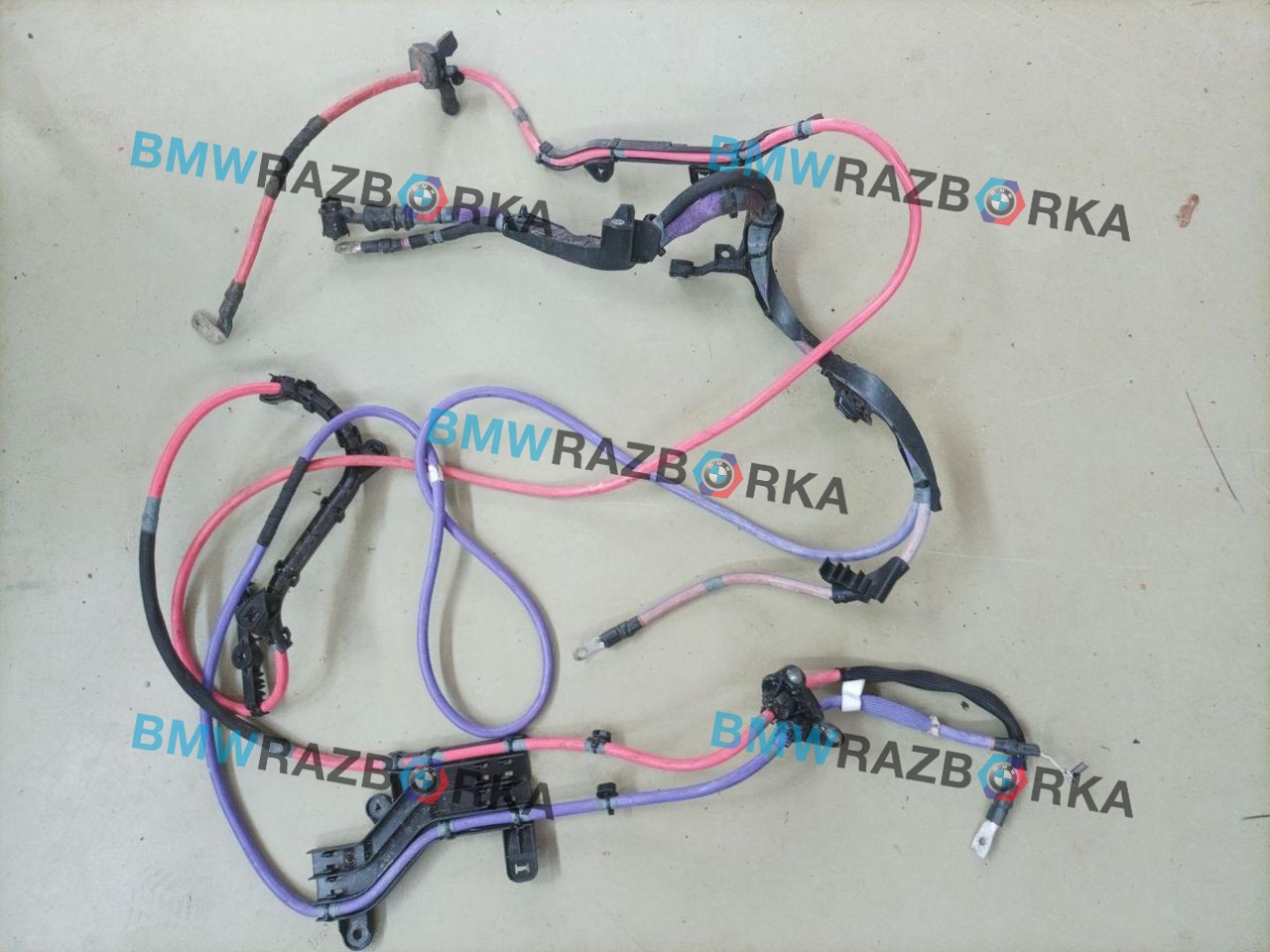 плюсовой провод аккумулятора BMW X2 U10 2025, 2.0 л., бензин, АКПП, белый, внедорожник 5 дв., передний привод, правый руль, 7650185