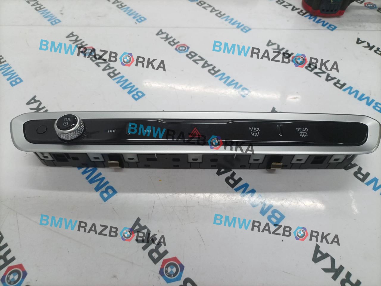 панель управления магнитолой BMW X6 G06 [рестайлинг] G06 2023, 3.0 л., B58B30P, бензин, АКПП, 416, внедорожник 5 дв., полный привод, 5A64198, 61315A64198