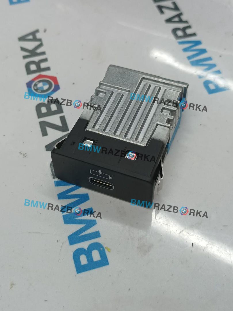 разъем AUX / USB BMW X6 G06 [рестайлинг] G06 2023, 3.0 л., B58B30P, бензин, АКПП, 416, внедорожник 5 дв., полный привод, 5A84164