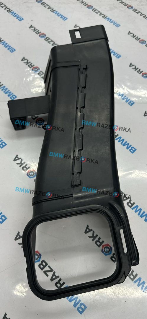 воздуховод BMW X5 G05 [рестайлинг] G05 2023, 3.0 л., B58B30P, бензин, АКПП, a96, полный привод, 13715A1F9B4, 5A1F9B4