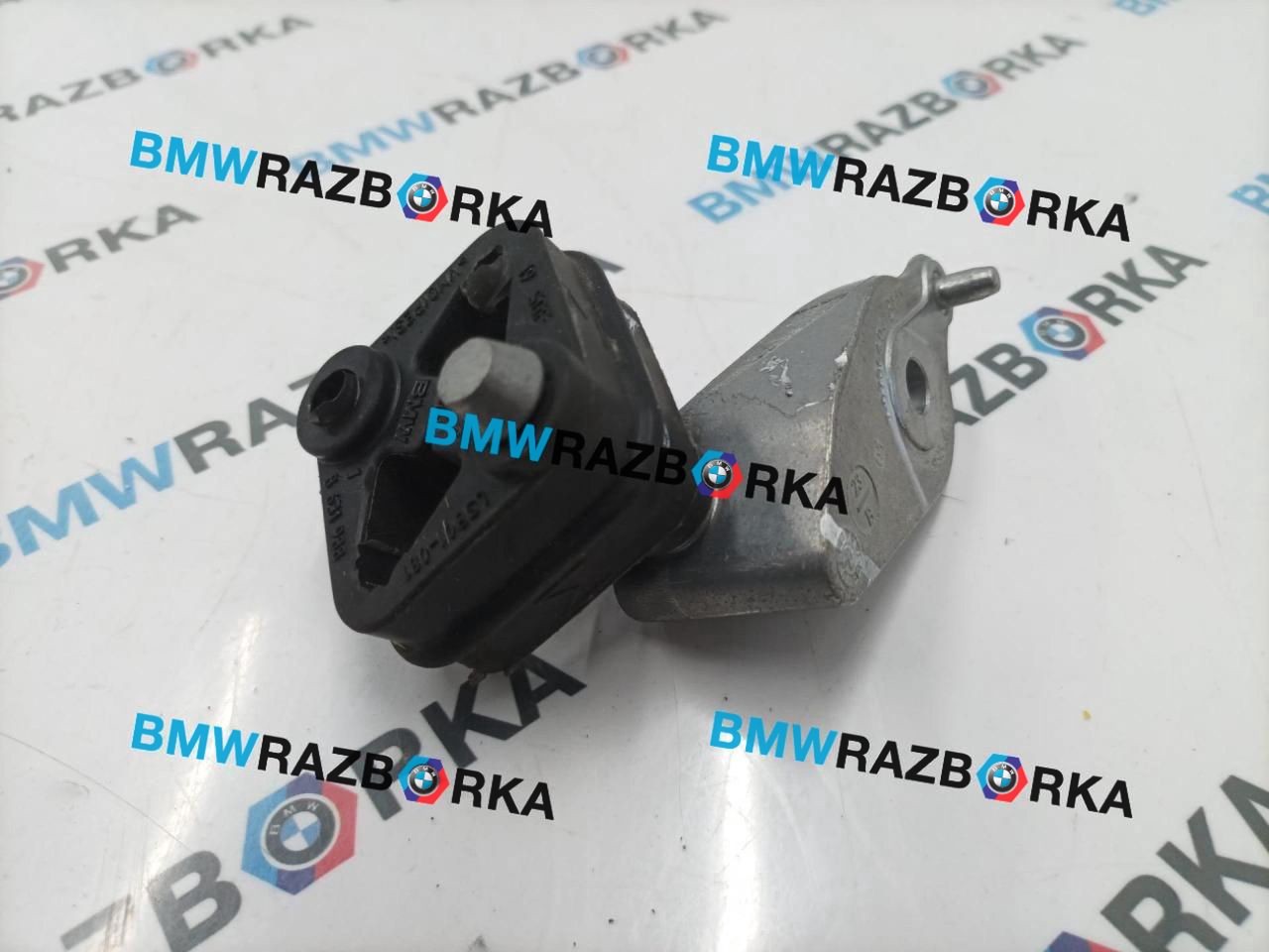 кронштейн глушителя BMW X5 G05 [рестайлинг] G05 2023, 3.0 л., B58B30P, бензин, АКПП, a96, полный привод, 8631988, 7935435