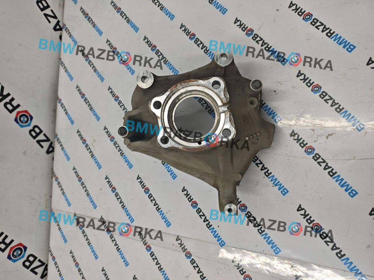 кулак поворотный левый BMW X3 G45 2025, 2.0 л., B48B20P, бензин, 475, внедорожник 5 дв., полный привод, 8836065