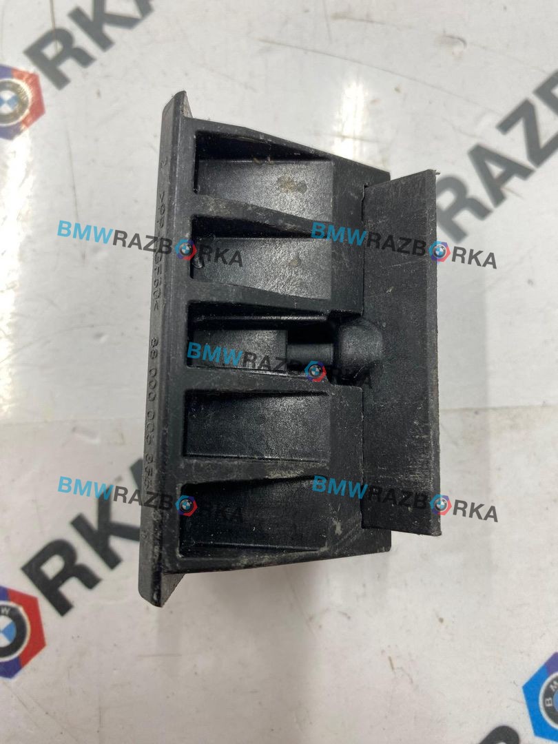 крепление аккумулятора BMW X3 G45 2025, 2.0 л., B48B20P, бензин, 475, внедорожник 5 дв., полный привод