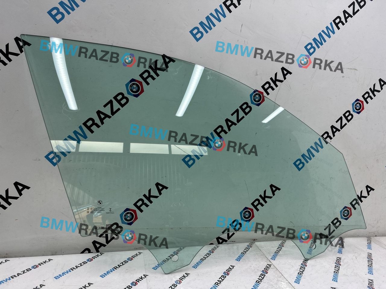 стекло двери передней правой BMW X3 G45 2025, 2.0 л., B48B20P, бензин, c4p, внедорожник 5 дв., полный привод