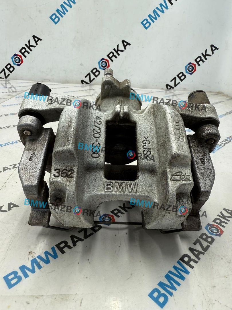 суппорт задний правый BMW X3 G45 2025, 2.0 л., B48B20P, бензин, c4p, внедорожник 5 дв., полный привод
