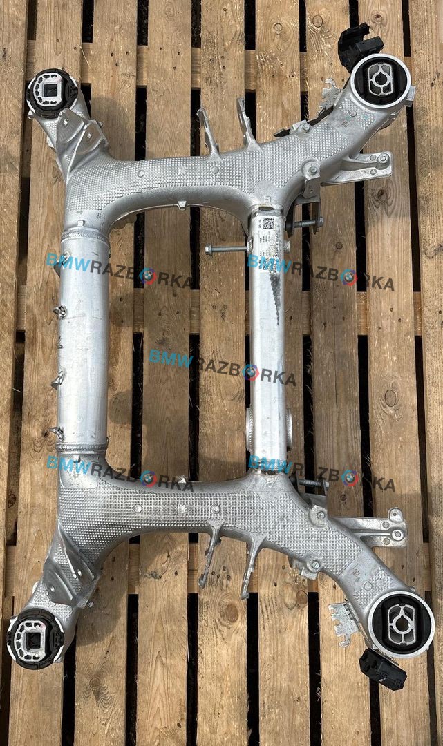 балка подвески задняя BMW X5 G05 [рестайлинг] G05 2023, 3.0 л., B58B30P, бензин, АКПП, brooklyn grau metallic, внедорожник 5 дв., полный привод, 6894149