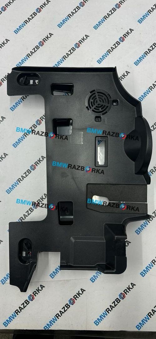 пластик BMW X5 G05 [рестайлинг] G05 2023, 3.0 л., B58B30P, бензин, АКПП, brooklyn grau metallic, внедорожник 5 дв., полный привод, 9399364