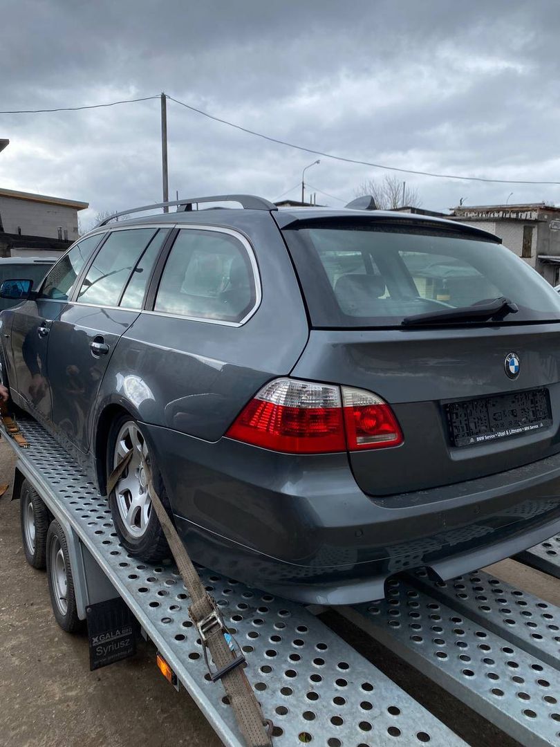 BMW 5 E60/E61 2005