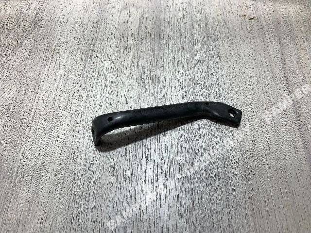 кронштейн (крепление) BMW 1 серия F20/F21 2011, 2.0 л., бензин, АКПП, хетчбэк 5 дв., 11617528342, 7528342