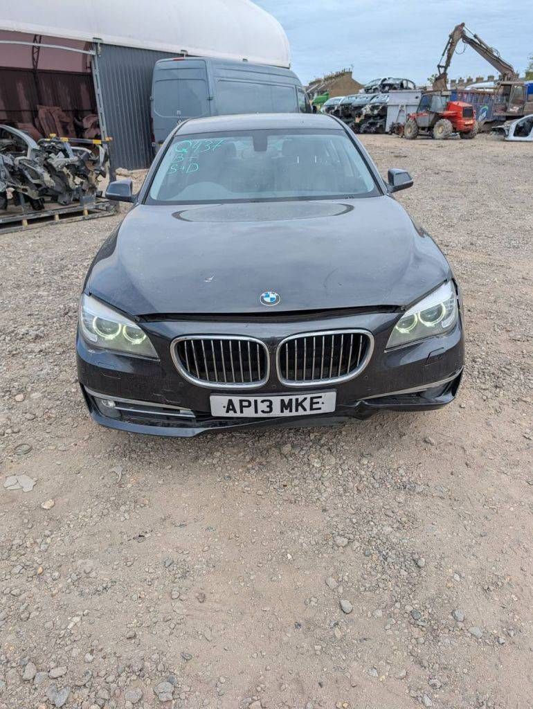 BMW 7 F01/F02 рест. F01LCI 2013
