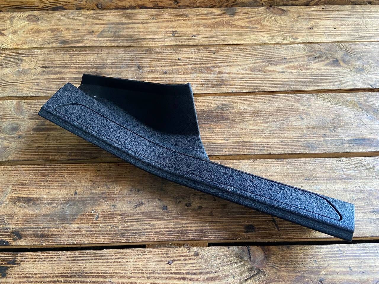 накладка на порог внутренняя BMW 7 серия F01/F02 F01 2012, 4.4 л., N63 B44 A, бензин, АКПП, седан, 51479113024, 9113024