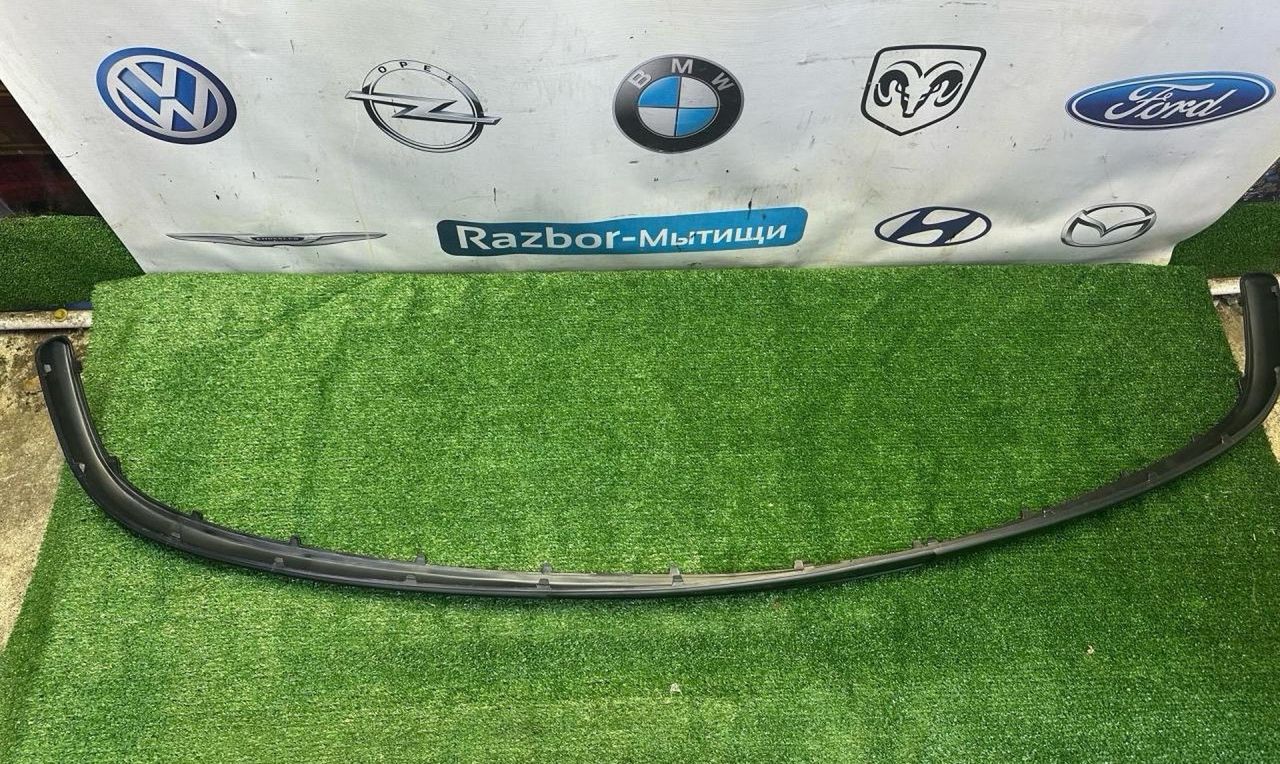 молдинг переднего бампера Volkswagen Polo 4 поколение (2001 - 2005), 6Q0807720AGRU, 6Q0807720AGRU - фото №1