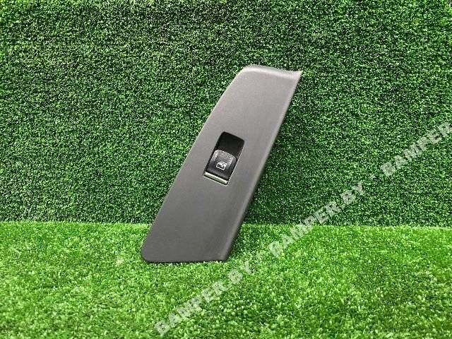 кнопка стеклоподъемника двери передней правой BMW M5 F90 2018, 4.4 л., S63 B44 B, бензин, седан, 61319327031