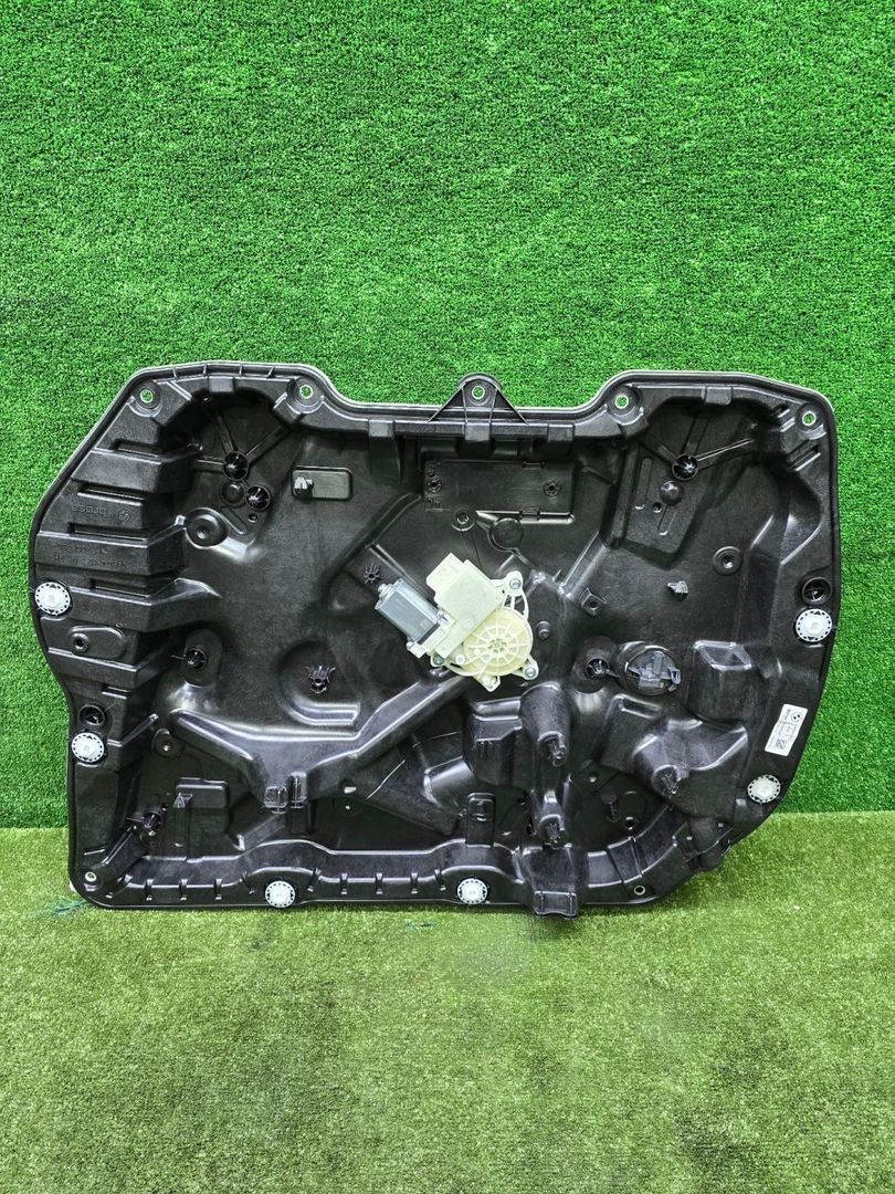 стеклоподъемник передний правый BMW X6 G06 [рестайлинг] G06 2023, 3.0 л., B58B30P, бензин, АКПП, 416 carbon-schwarz, внедорожник 5 дв., полный привод, 5A3EB44, 5A3EB44