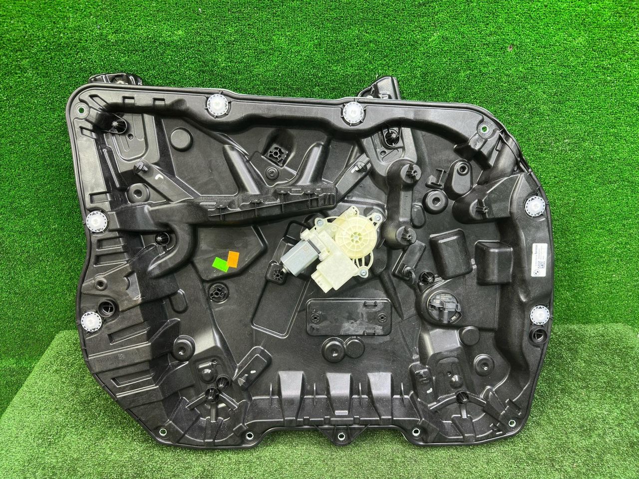 стеклоподъемник передний левый BMW X5 G05 [рестайлинг] G05 2023, 3.0 л., B58B30P, бензин, АКПП, a96, внедорожник 5 дв., полный привод, 9450783, 9450783