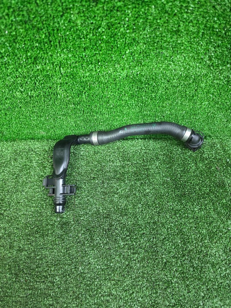 патрубок радиатора BMW X5 G05 [рестайлинг] G05 2023, 3.0 л., B57 D30 B, дизель, АКПП, mineralweiß metallic (a96), внедорожник 5 дв., полный привод, 8472309, 17128472309