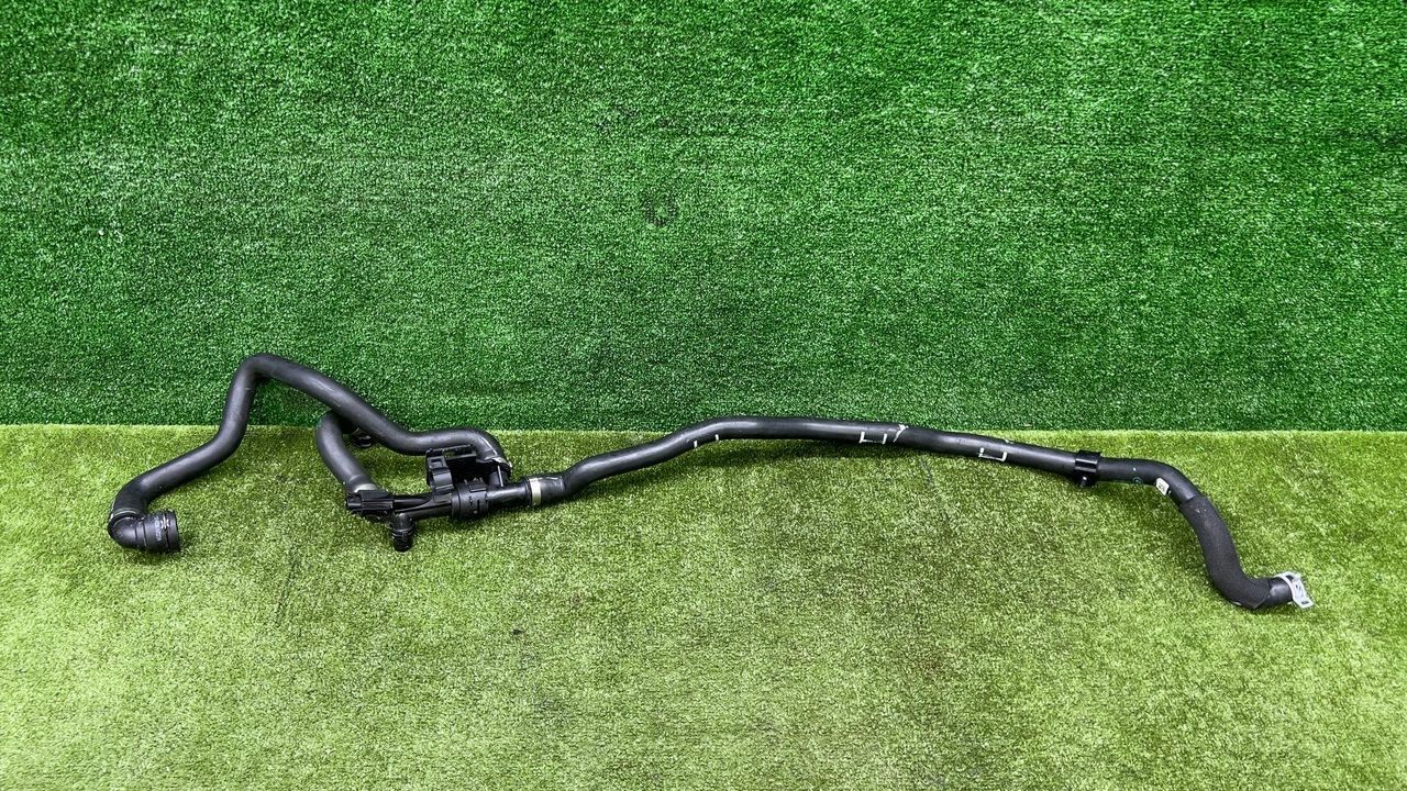 патрубок радиатора BMW XM G09 2023, 4.4 л., S68B44A, бензин, АКПП, dravitgrau metallic (c36), внедорожник 5 дв., полный привод, 9874299, 5A0B4F8, 64219874299, 17125A0B4F8