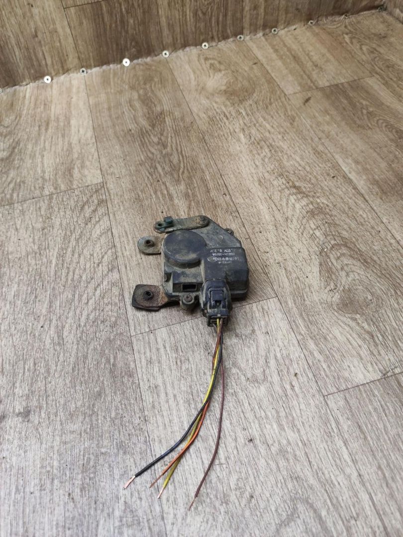 активатор замка багажника Hyundai Terracan 1 поколение 2004, 2.9 л., дизель, АКПП, внедорожник 5 дв., 95700H1200 - фото №1