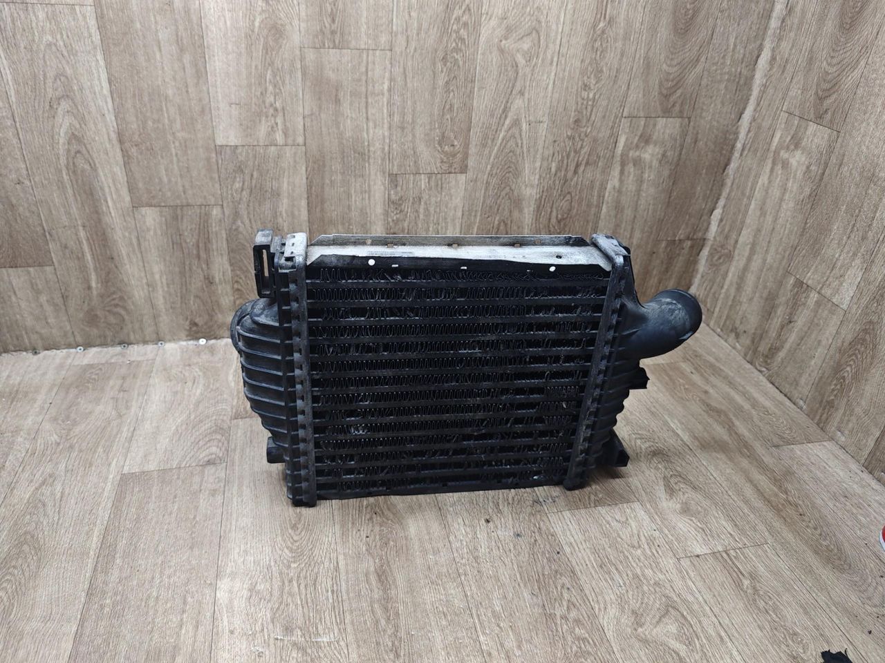 интеркулер Mercedes-Benz Vito W638 2000, 2.2 л., OM 611.980, дизель, МКПП, микроавтобус, 6385012901 - фото №1