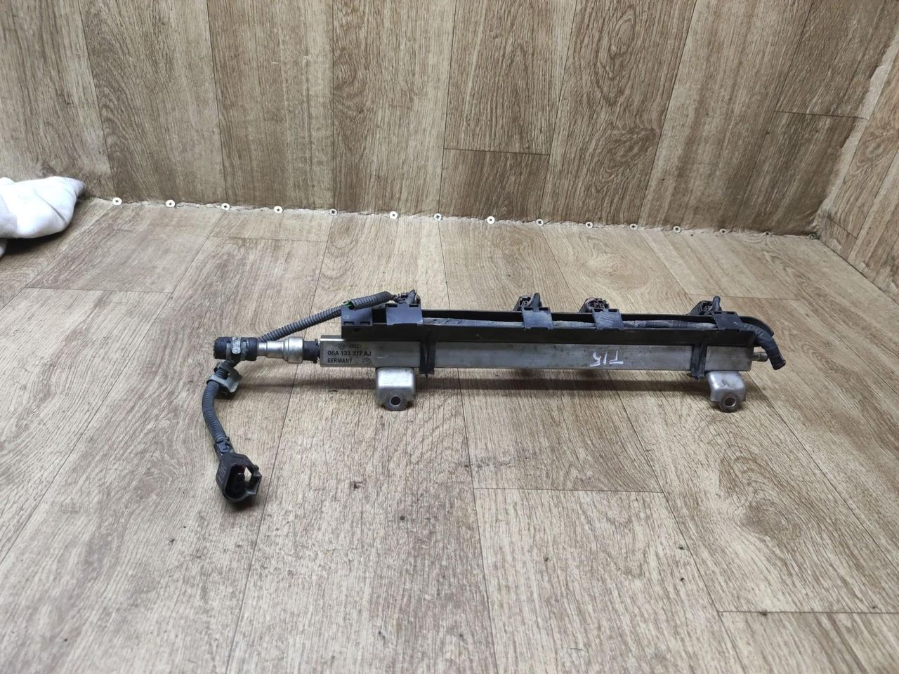 форсунка Volkswagen Jetta 4 поколение 2003, 2.0 л., BEV, бензин, МКПП, седан, 0280158026, 06A906031BS, 06A133317AJ - фото №1