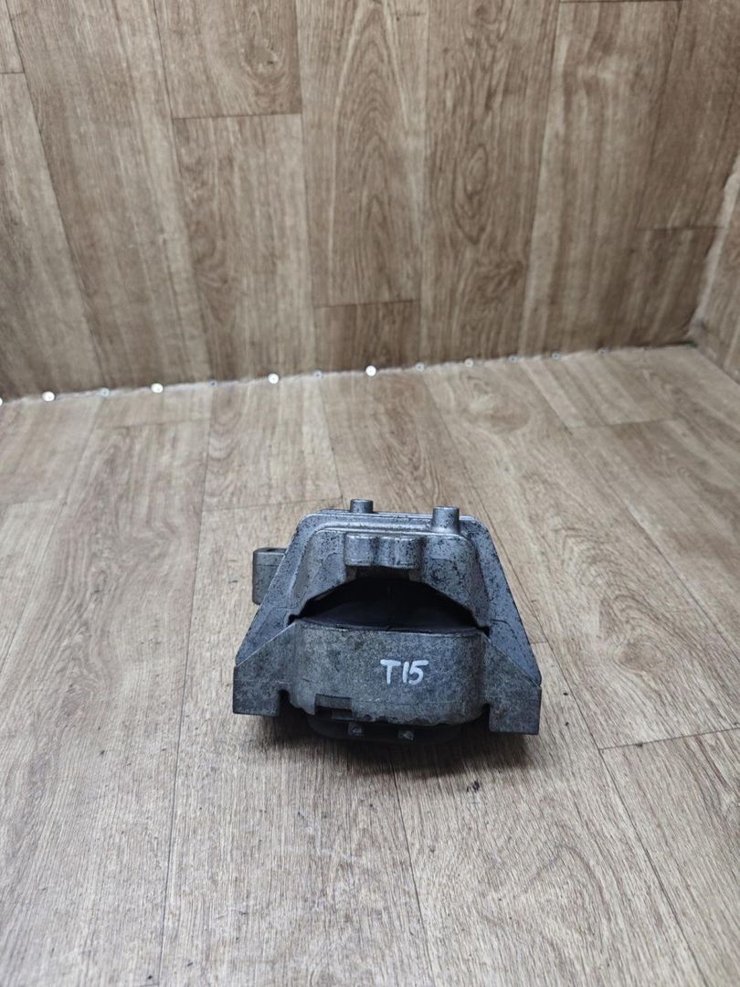 подушка крепления двигателя Volkswagen Jetta 4 поколение 2003, 2.0 л., BEV, бензин, МКПП, седан, 1J0199262AA - фото №1