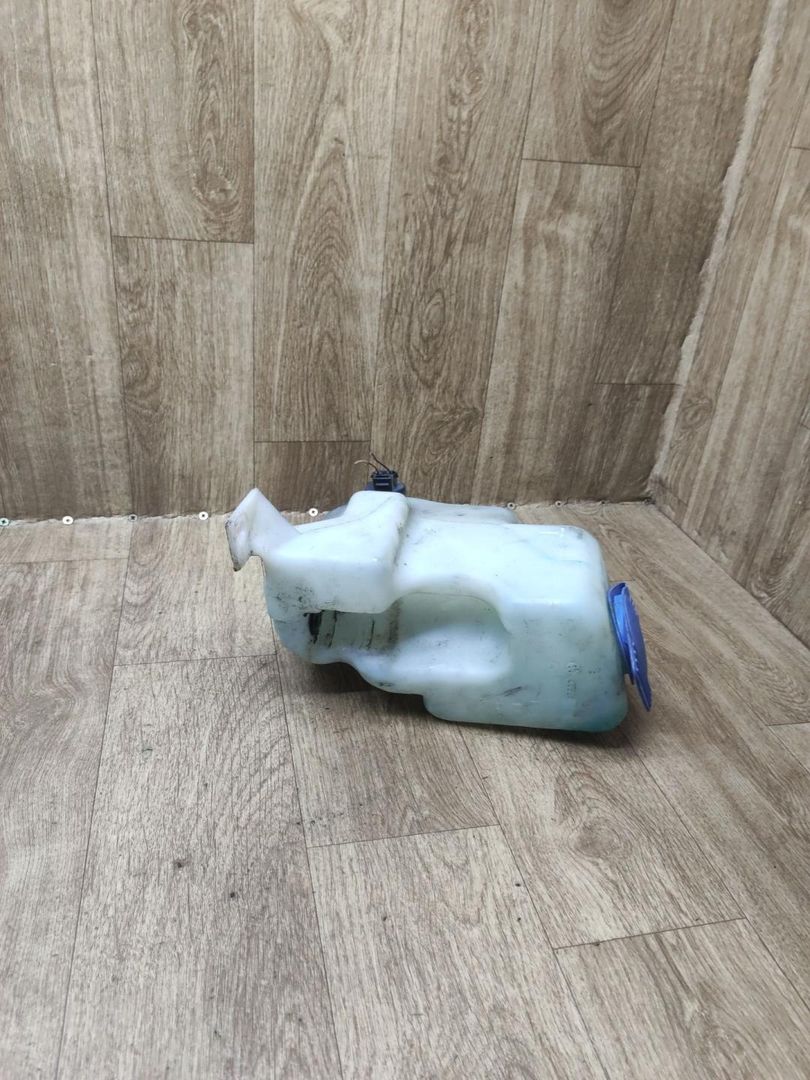 бачок омывателя Volkswagen Jetta 4 поколение 2003, 2.0 л., BEV, бензин, МКПП, седан, 1J0955453 - фото №1