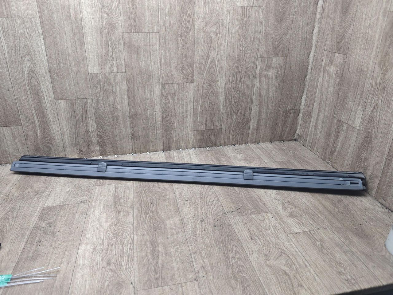 шторка двери Volkswagen Transporter T5 2006, 2.5 л., AXD, дизель, МКПП, микроавтобус - фото №1
