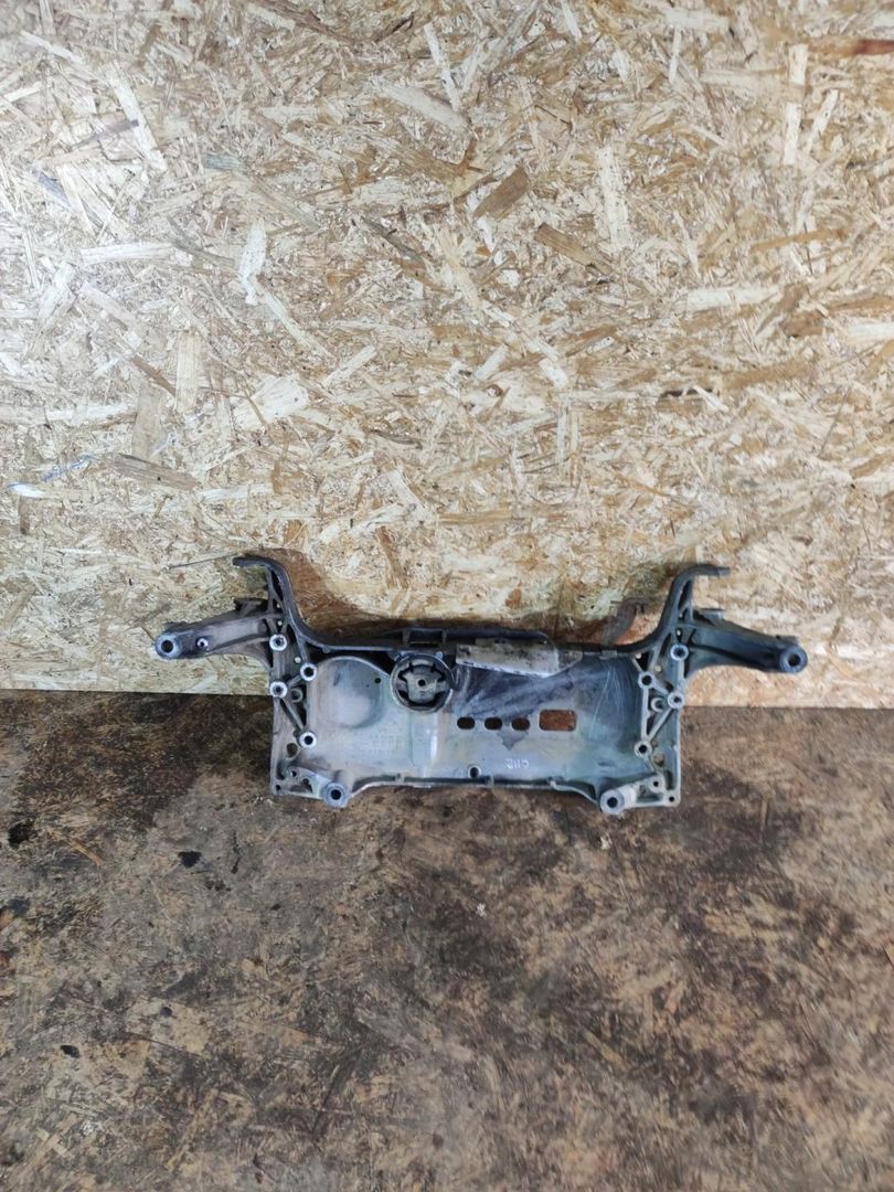 балка подвески передняя (подрамник) Volkswagen Passat B6 2008, 2.0 л., дизель, МКПП, универсал, 3C0199369F - фото №1