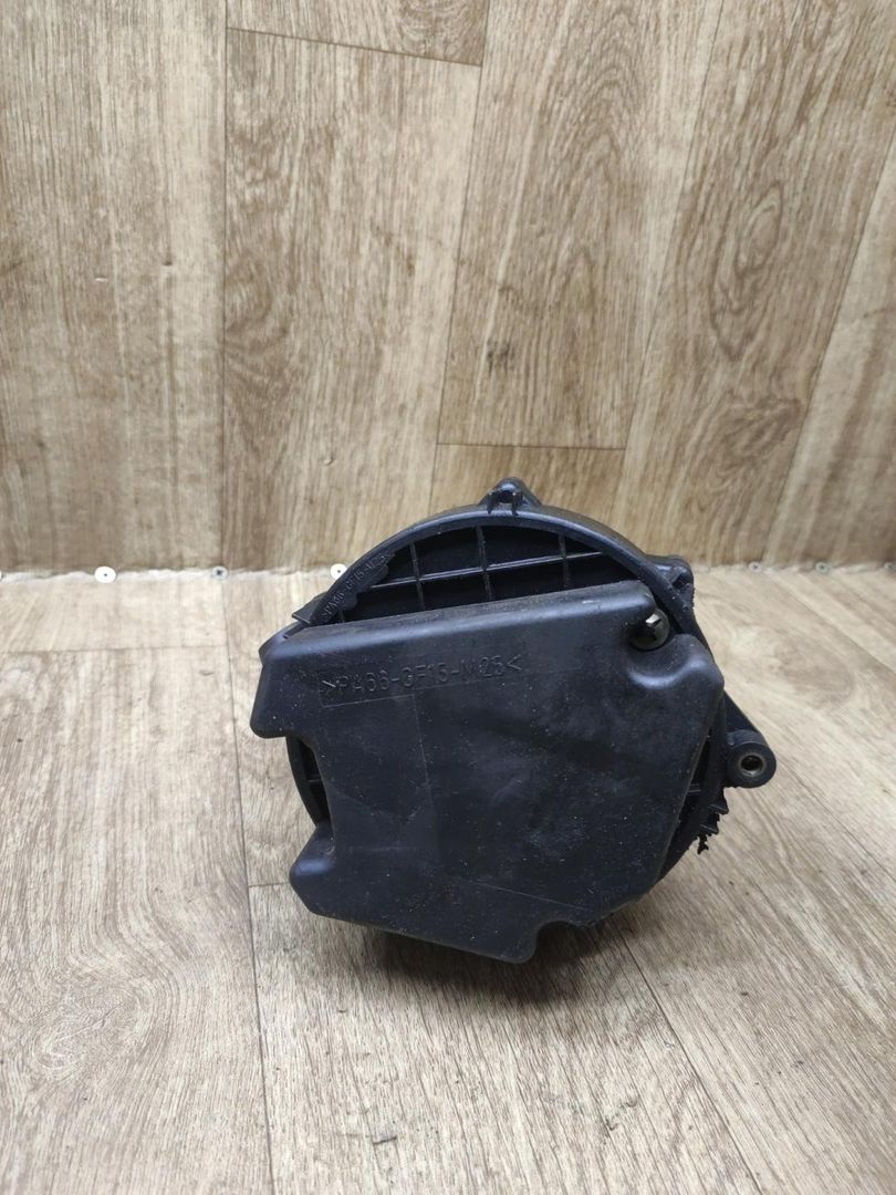 насос продувки катализатора Mercedes-Benz M-Класс W163 2001, 3.2 л., M 112.942, бензин, АКПП, внедорожник 5 дв., 0580000011, A0001403785 - фото №1