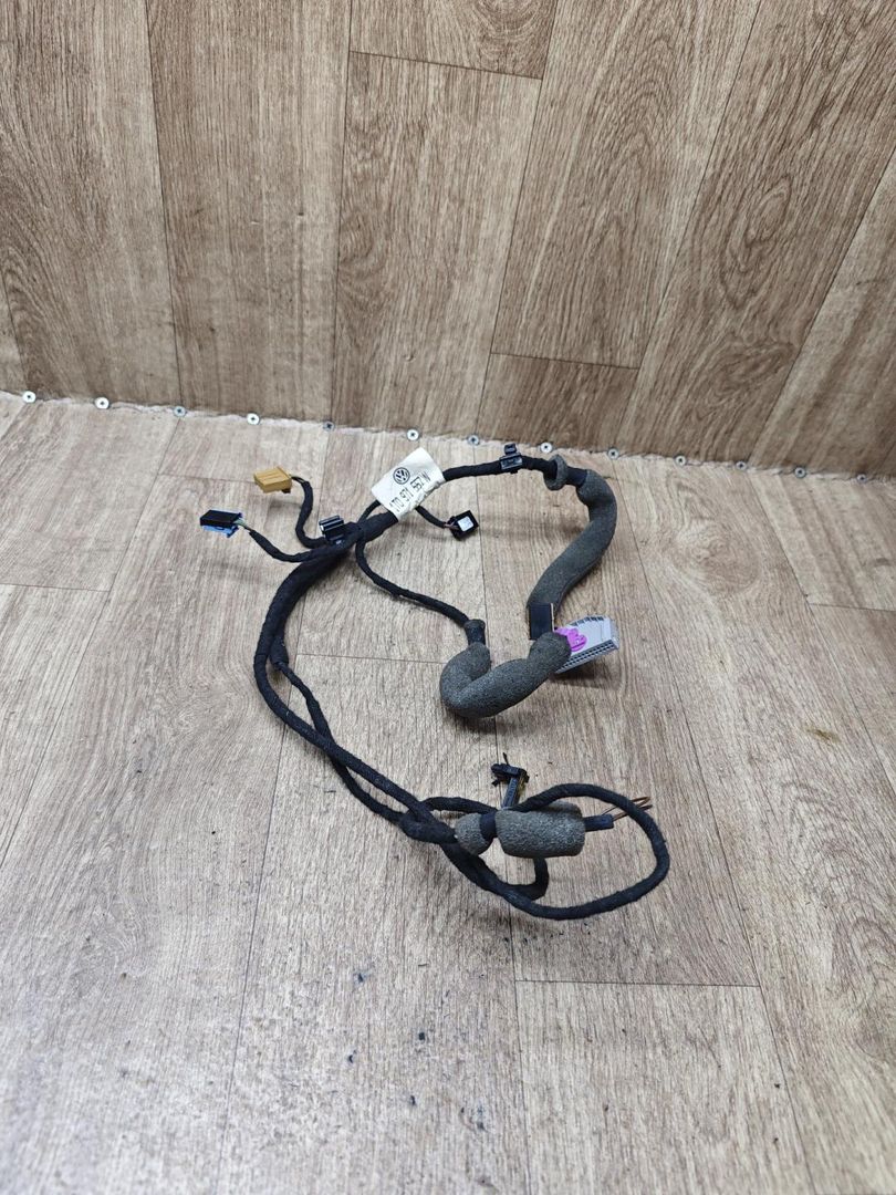 дверная проводка Volkswagen Touran 1 поколение 2004, 2.0 л., BMM, дизель, МКПП, минивэн, 1T0971557N - фото №1