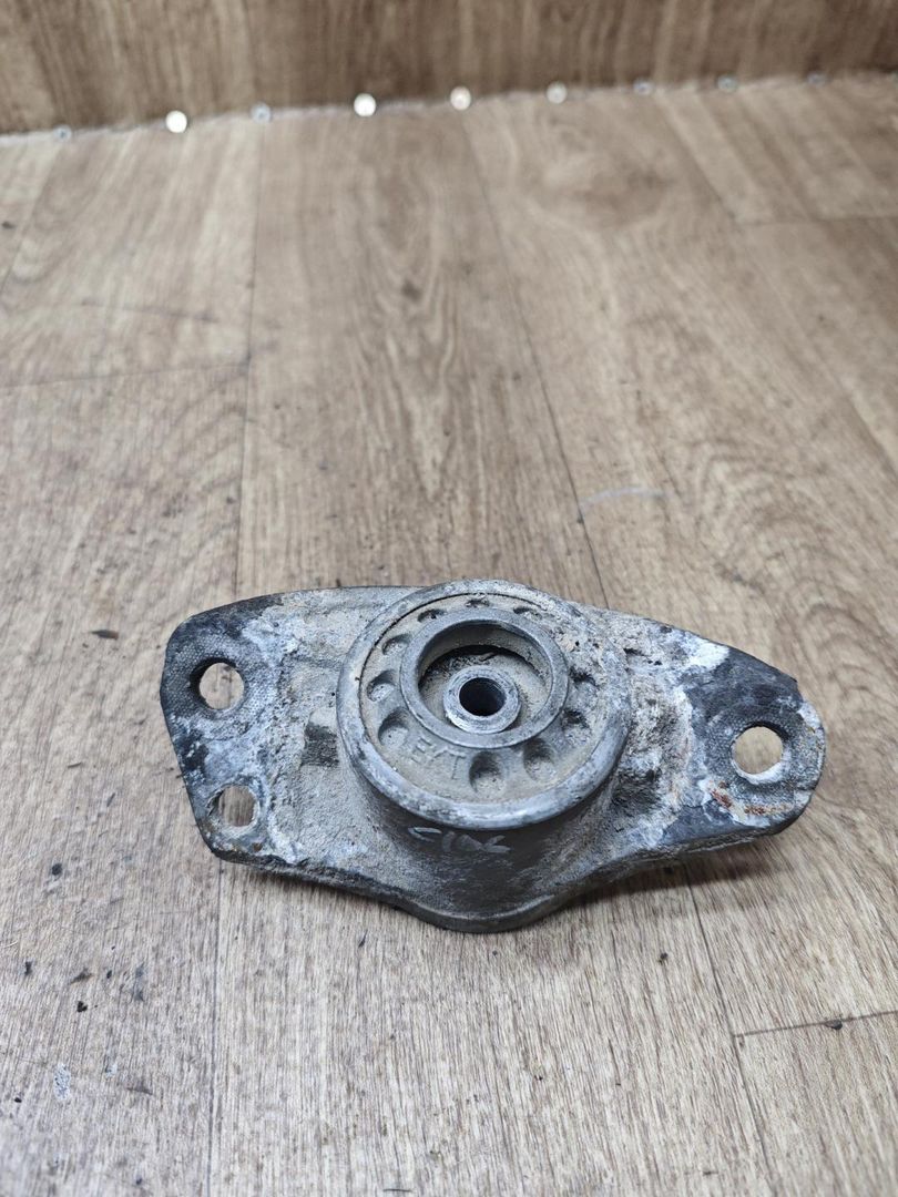 опора амортизатора верхняя (чашка) Volkswagen Touran 1 поколение 2004, 2.0 л., BMM, дизель, МКПП, минивэн - фото №1