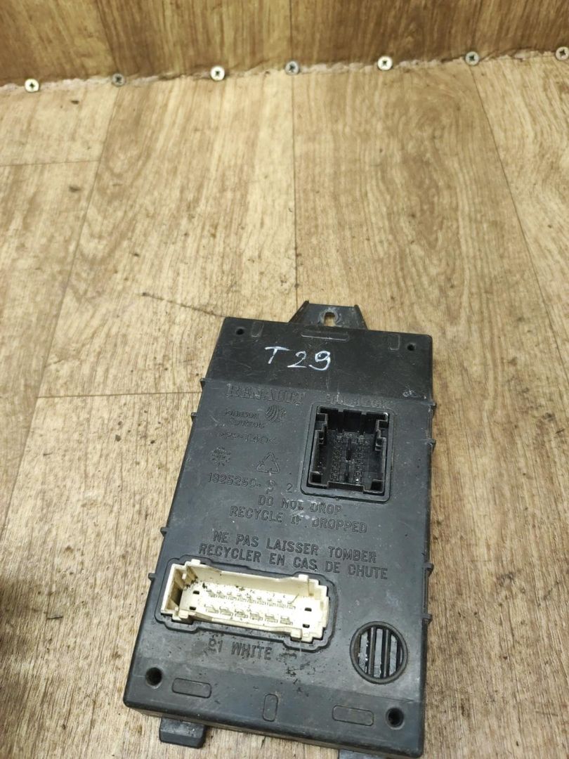 Блок управления BCM (Body Control Module) Nissan Almera G15 2015, 1.6 л., K4M, бензин, МКПП, седан, 8201279201 - фото №1