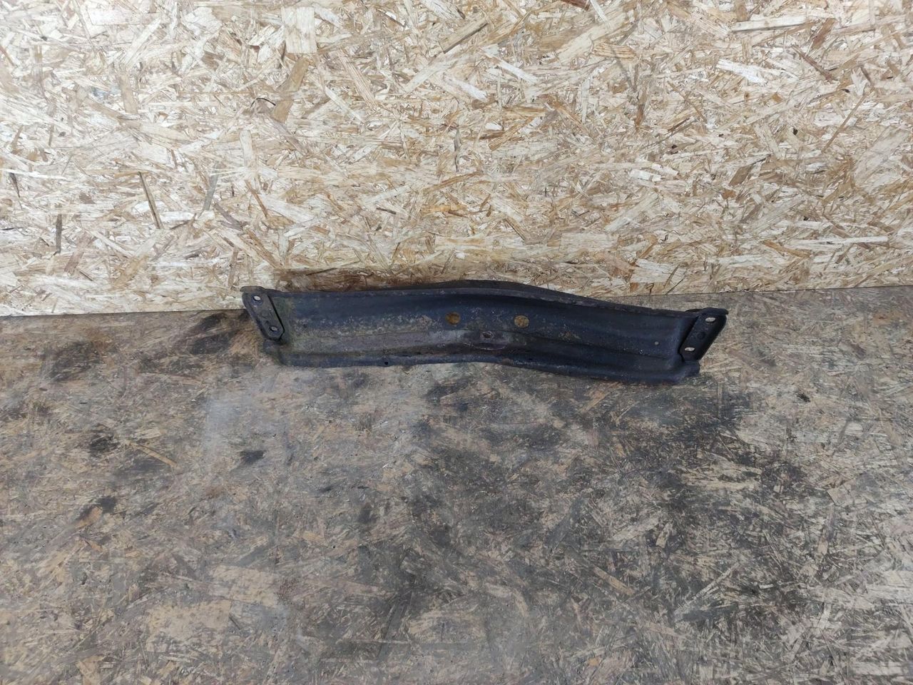 кронштейн КПП Mercedes-Benz M-Класс W163 2001, 3.2 л., M 112.942, бензин, АКПП, внедорожник 5 дв. - фото №1