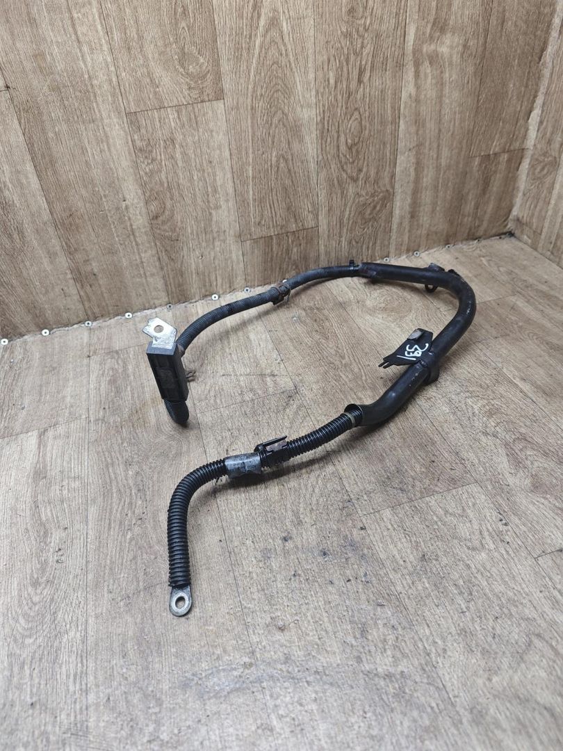 провод с генератора на стартер Mercedes-Benz C-Класс W203/S203/CL203 2003, 2.2 л., OM 611.962, дизель, АКПП, универсал, A2035401335 - фото №1