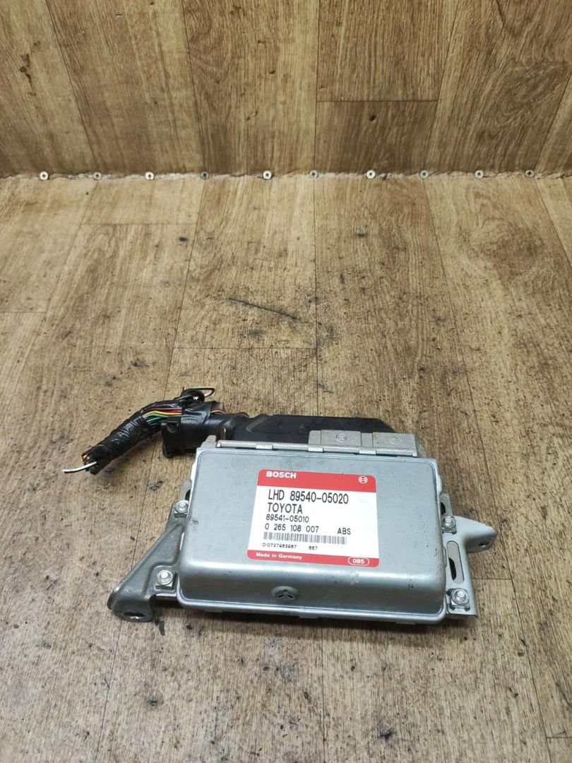 Блок управления ABS/ESP Toyota Carina E 1 поколение T190 1995, 1.8 л., 7A-FE, бензин, МКПП, седан, 89540-05020, 89541-05010, 0265108007 - фото №1